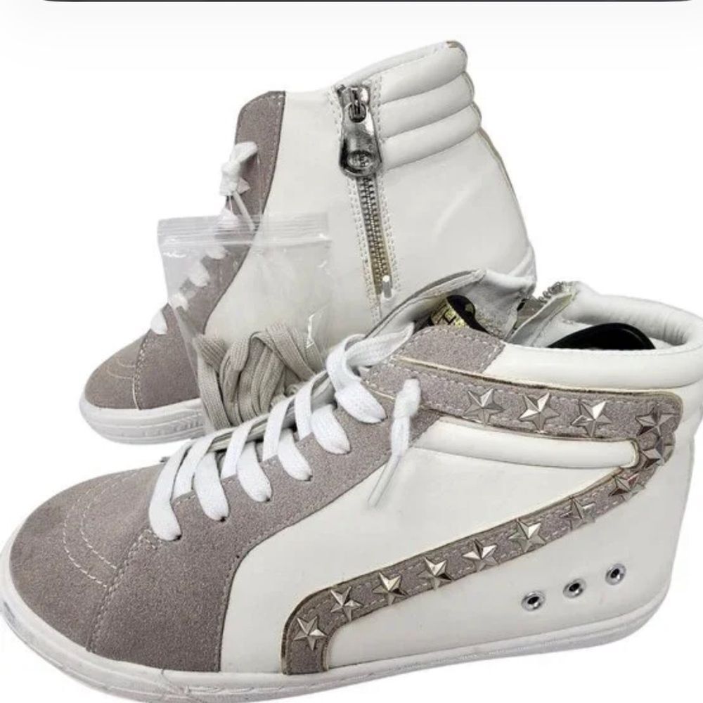 Vintage Havana Womens High-Top Sneakers With Star Studs & Gold Accents Size 10